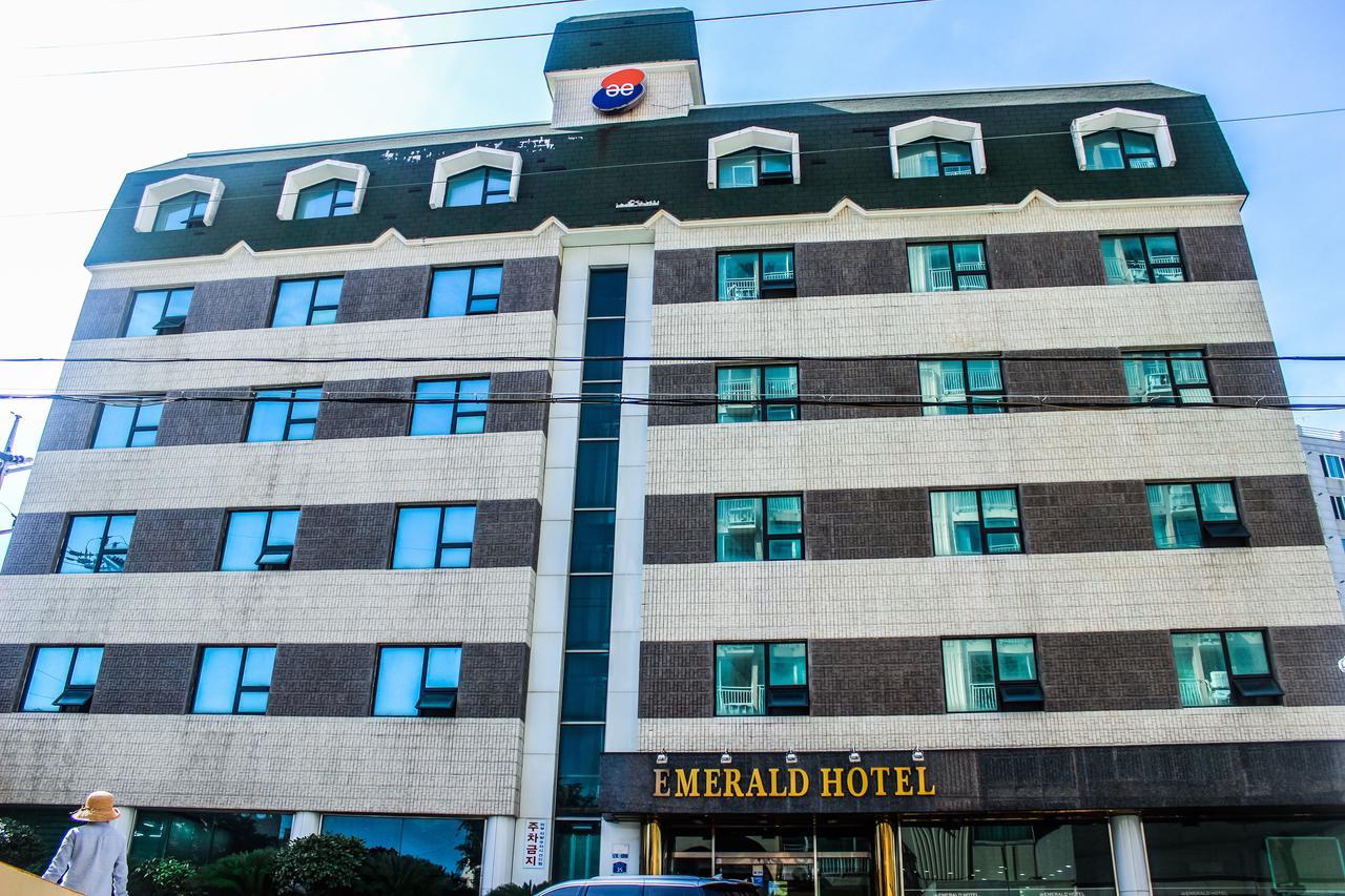 Emerald Hotel เมืองเชจู ภายนอก รูปภาพ