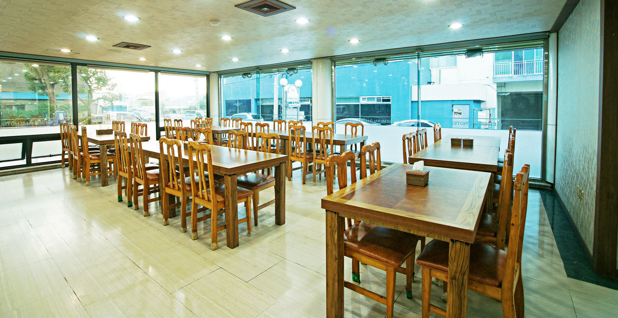 Emerald Hotel เมืองเชจู ภายนอก รูปภาพ