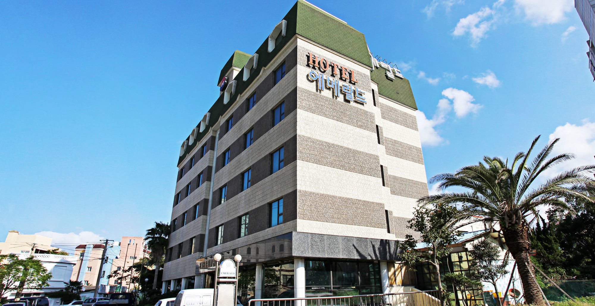 Emerald Hotel เมืองเชจู ภายนอก รูปภาพ