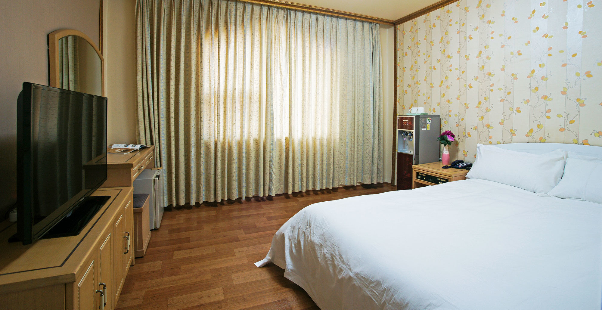 Emerald Hotel เมืองเชจู ภายนอก รูปภาพ