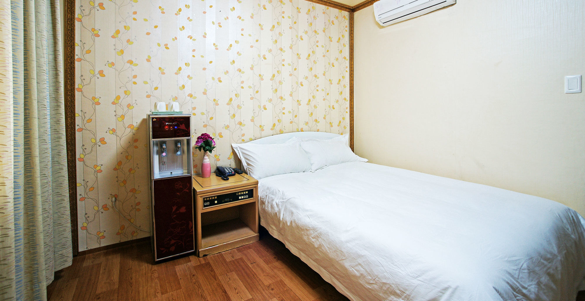 Emerald Hotel เมืองเชจู ภายนอก รูปภาพ